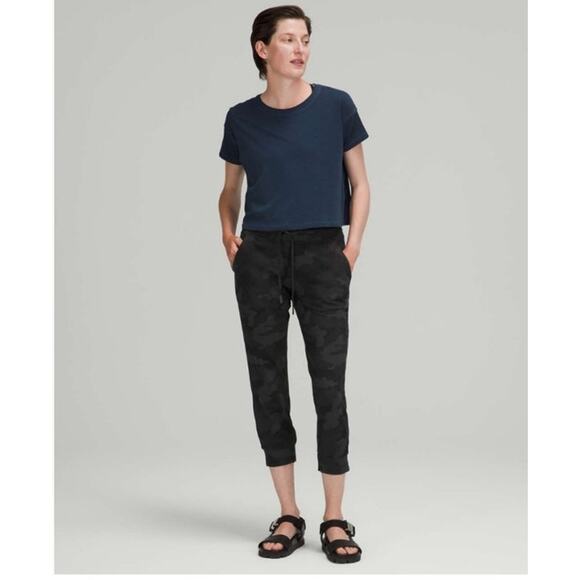 Lululemon Hawaii Island Ready to Rulu Jogger Crop Camo Deep Coal Womens 2 W6BOIS - Picture 16 of 16